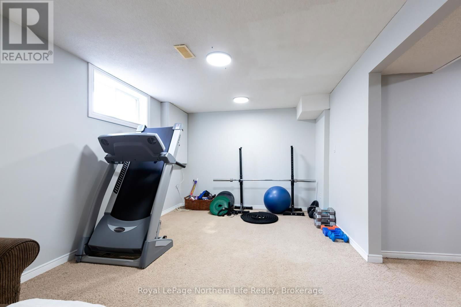3 CANTERBURY CRESCENT Image 44