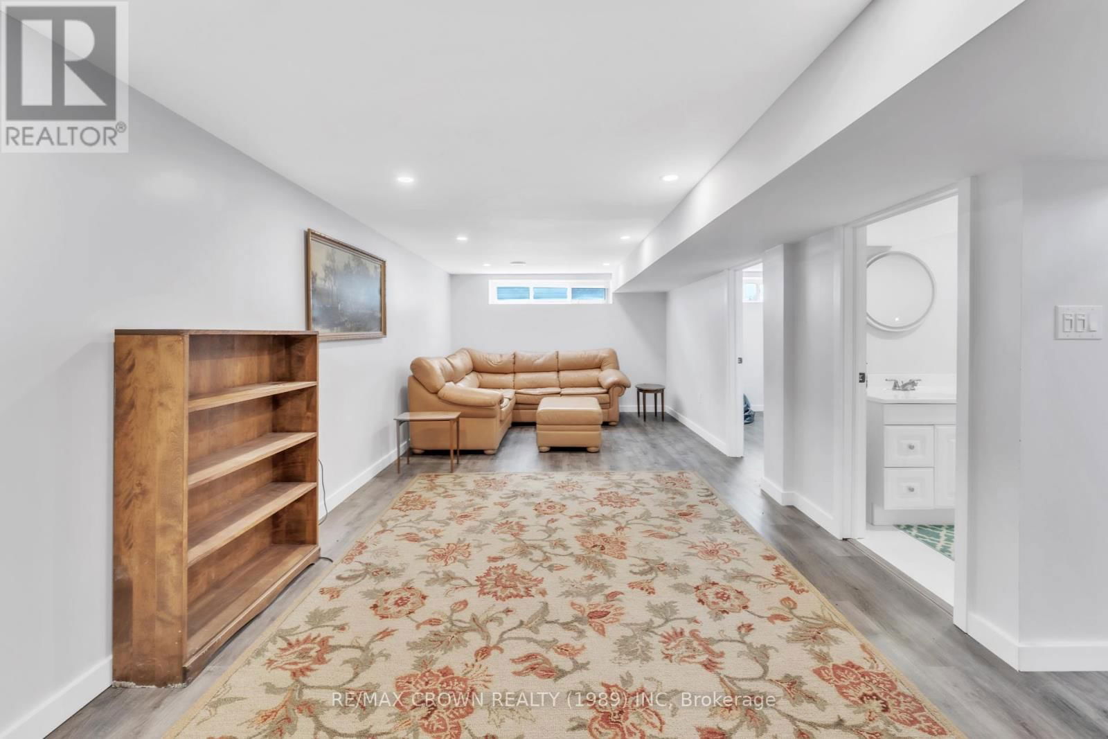 40 BIRCH CRESCENT Image 21