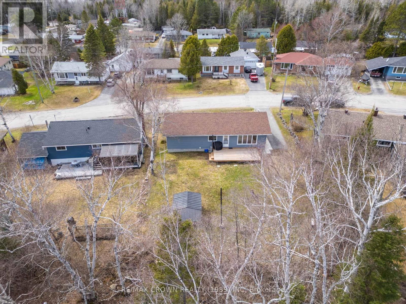 40 BIRCH CRESCENT Image 32