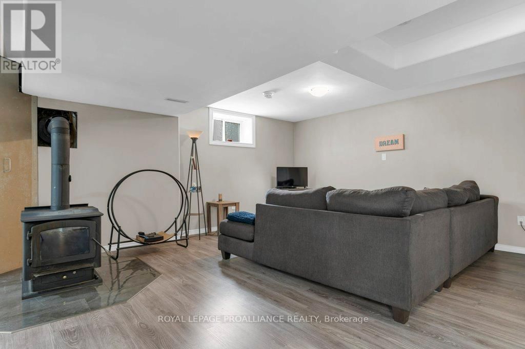 1554 SHANNON ROAD Image 23