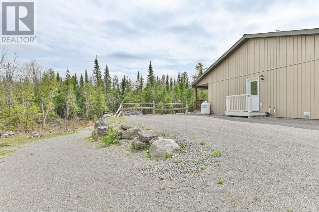 1554 SHANNON ROAD Image 30