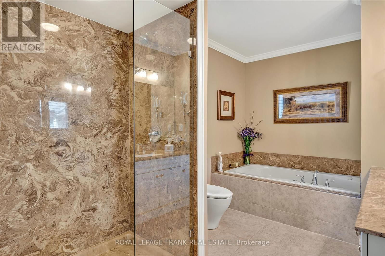 42 HUNTINGWOOD CRESCENT Image 14