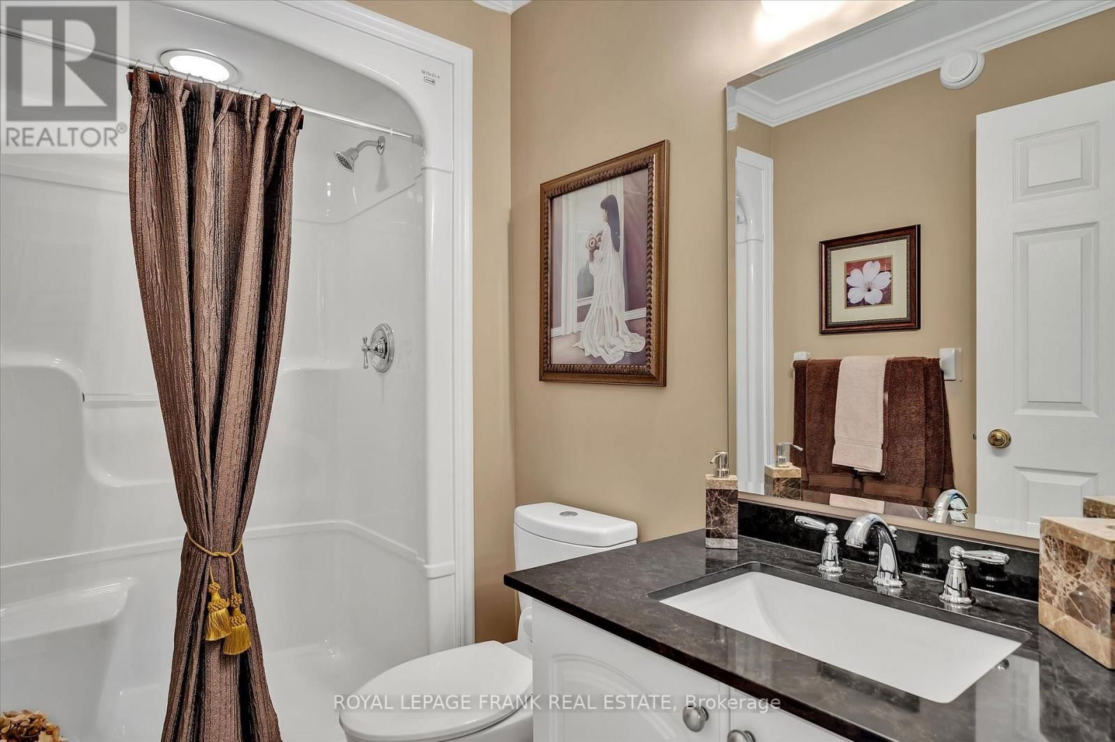 42 HUNTINGWOOD CRESCENT Image 17