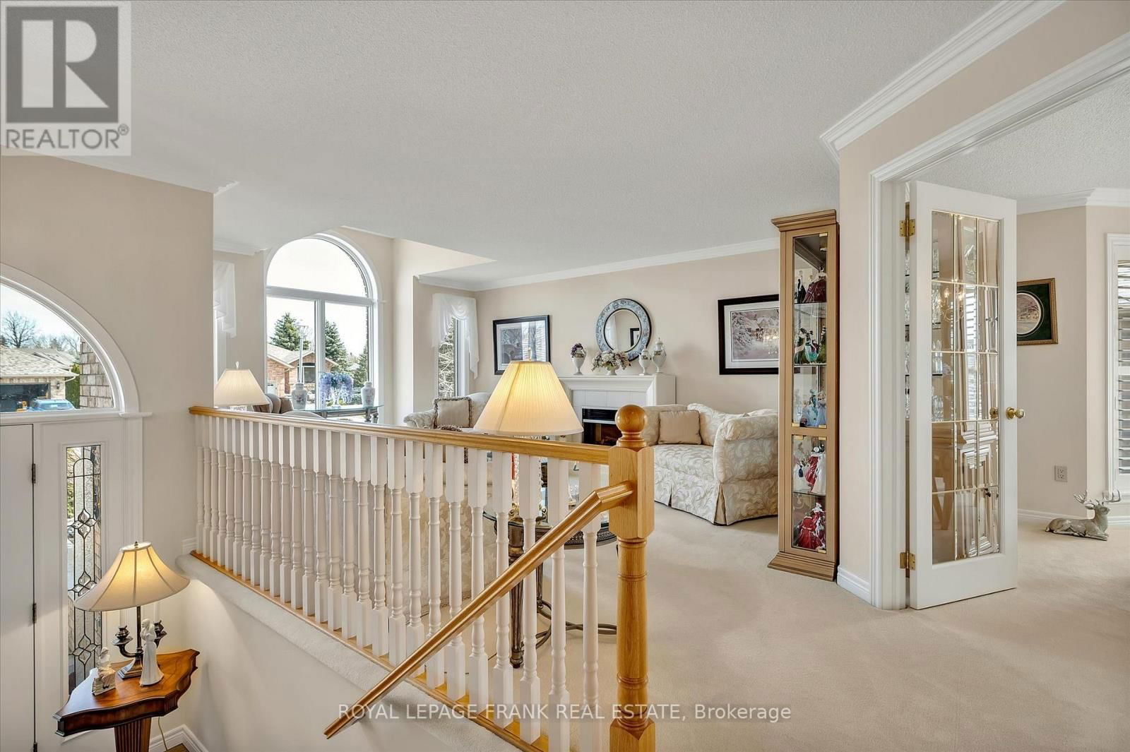 42 HUNTINGWOOD CRESCENT Image 3