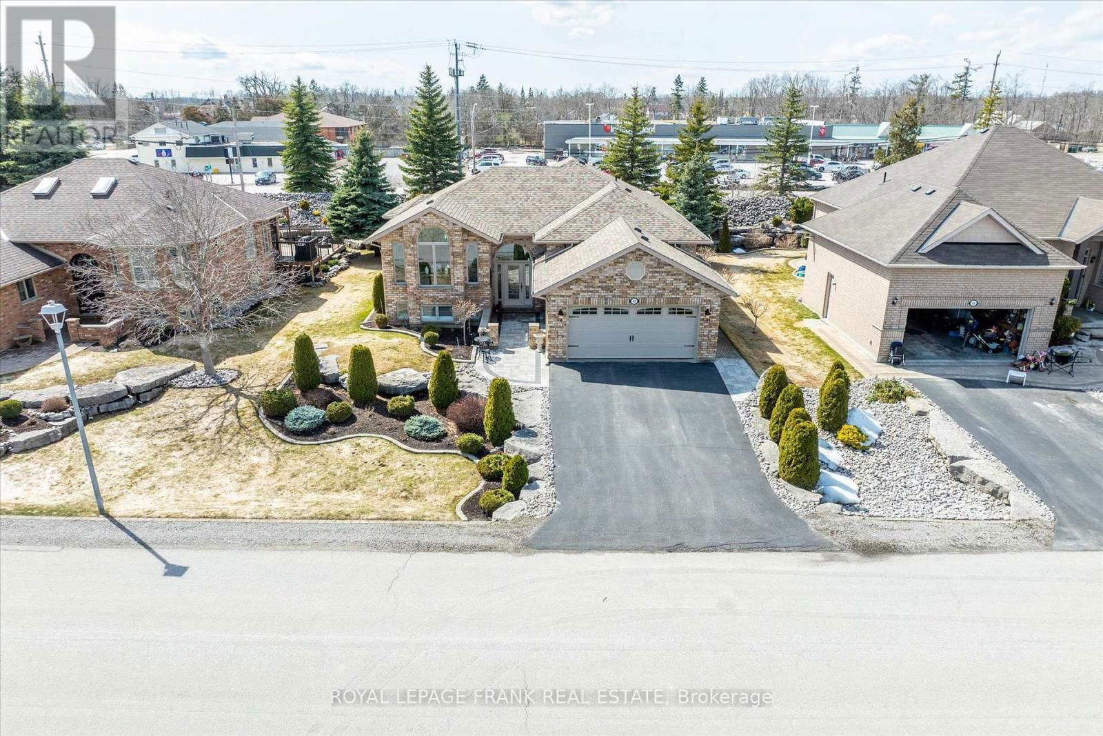 42 HUNTINGWOOD CRESCENT Image 33