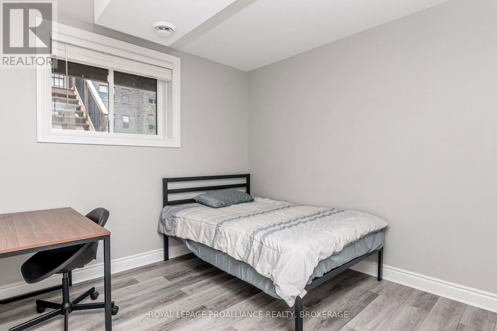 39 ELLERBECK STREET Image 17