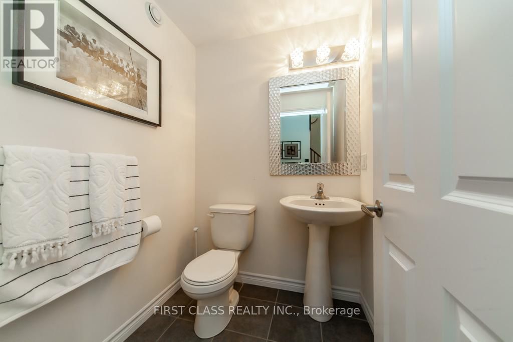 743 SAWMILL ROAD Image 23