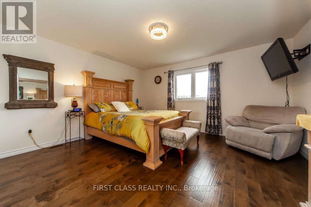 743 SAWMILL ROAD Image 26