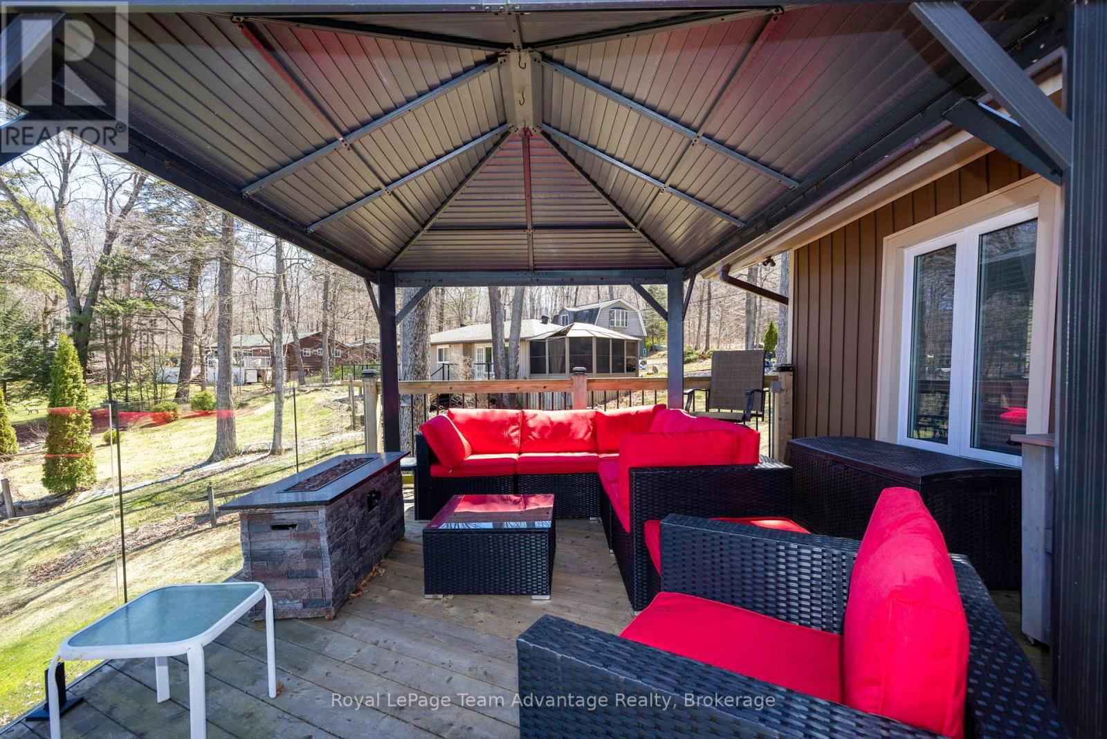 758 PARADISE LANE Image 19