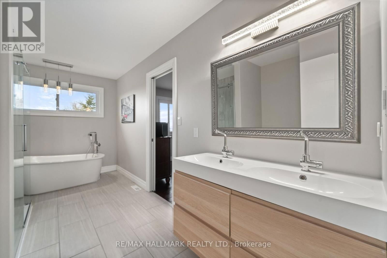 32 STINSON BLOCK ROAD Image 17