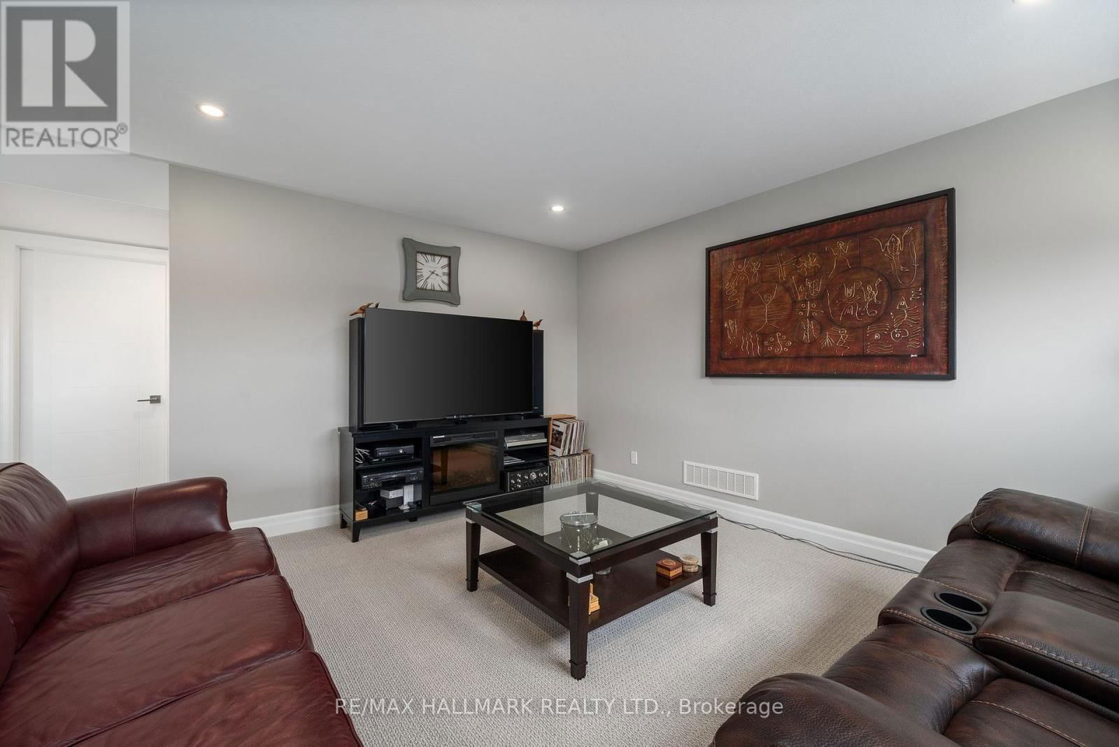 32 STINSON BLOCK ROAD Image 24