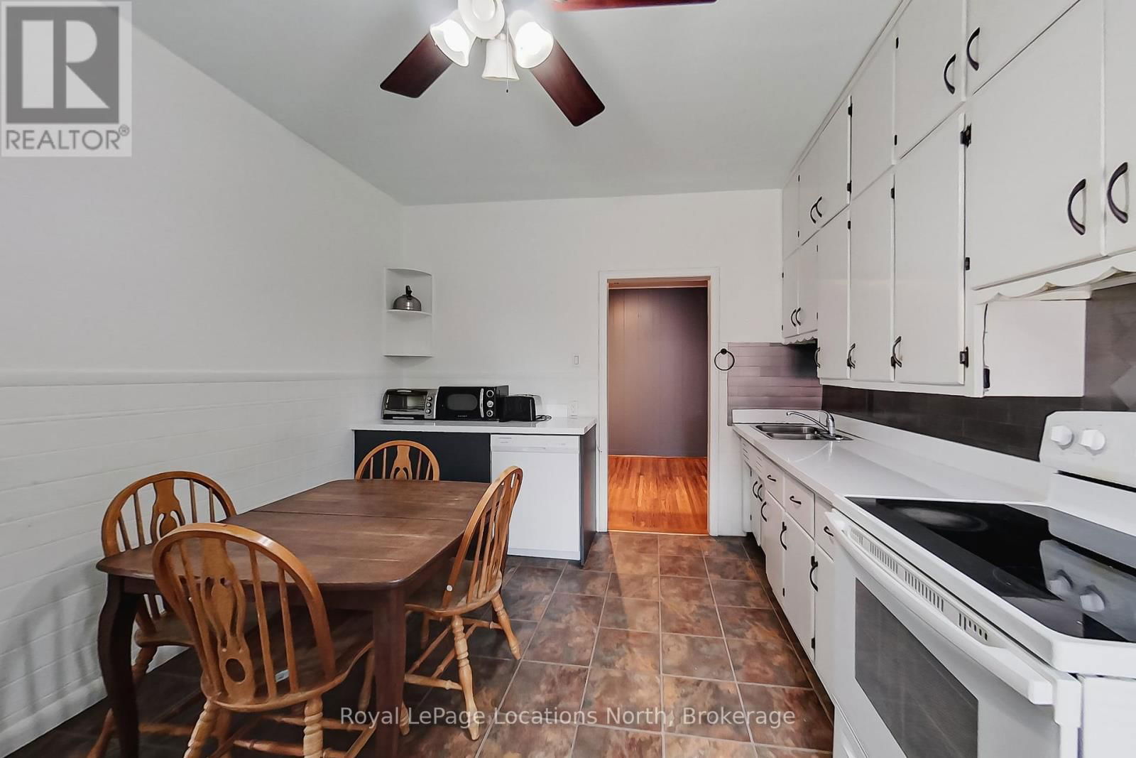 9 COLLINGWOOD STREET WEST Image 14