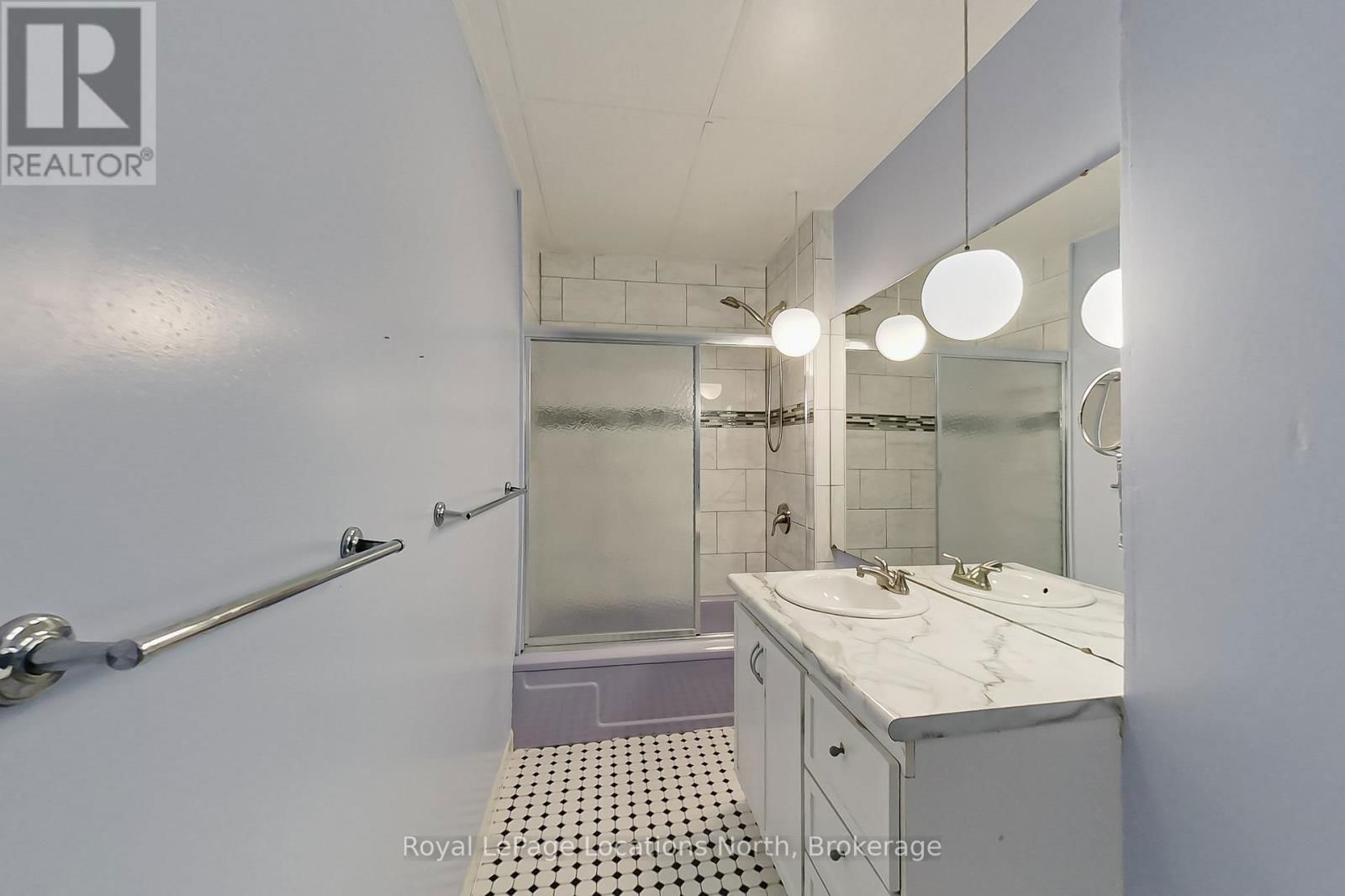 9 COLLINGWOOD STREET WEST Image 22
