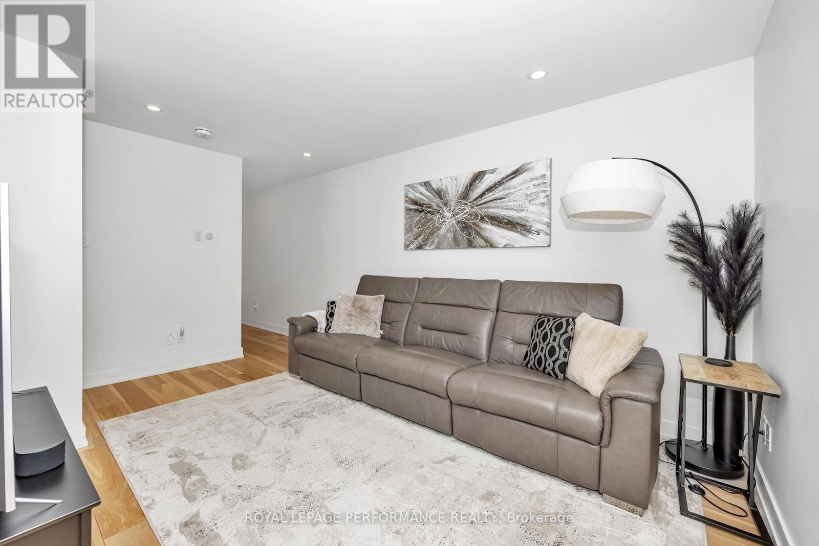 80 DAGMAR AVENUE Image 18