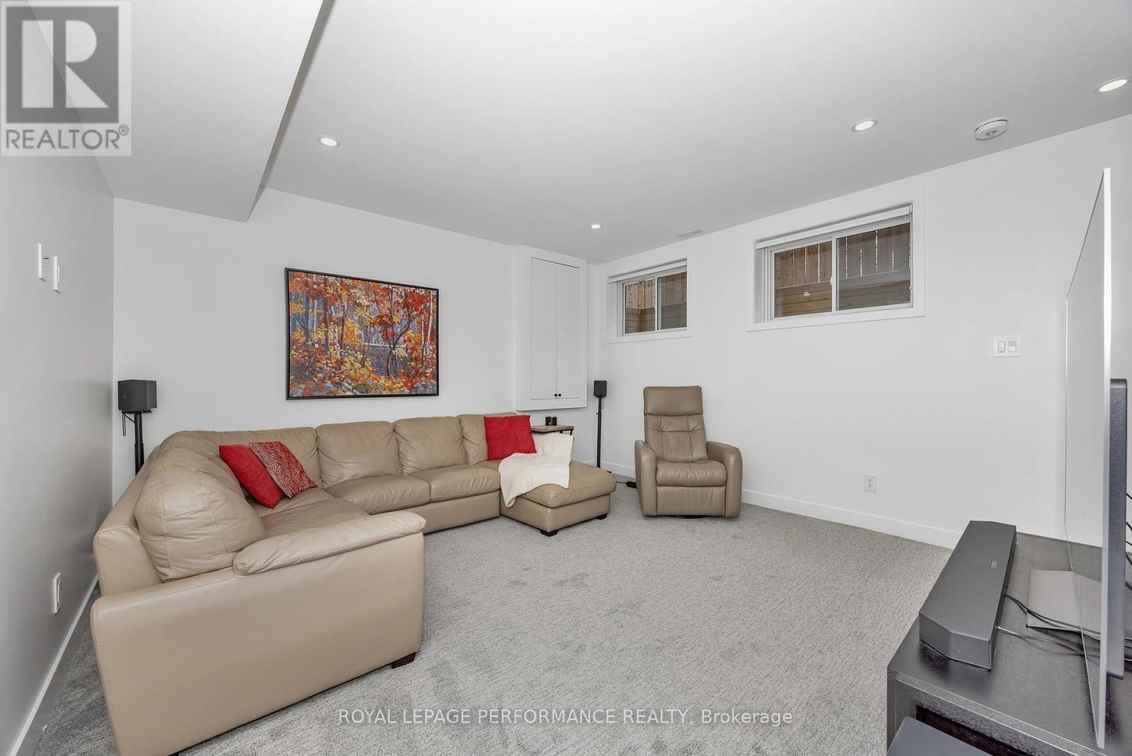 80 DAGMAR AVENUE Image 33