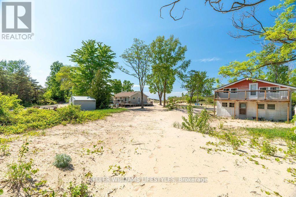 7403 SANDERSON ROAD Image 25
