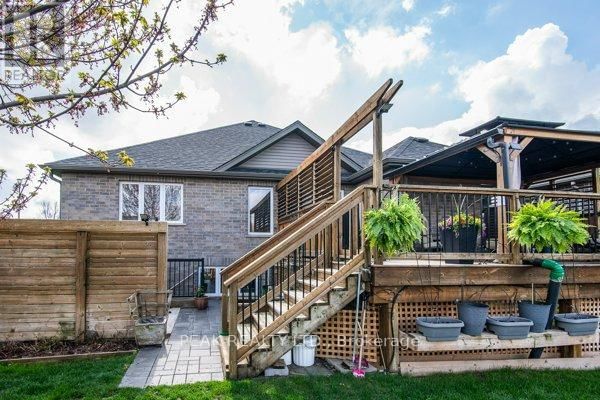 49 HALLIDAY DRIVE Image 34