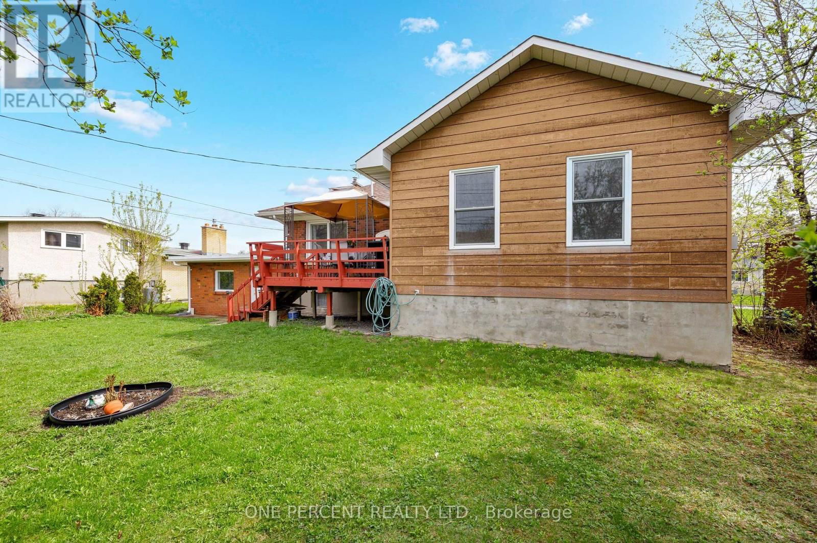 6 TWIN TERRACE Image 41