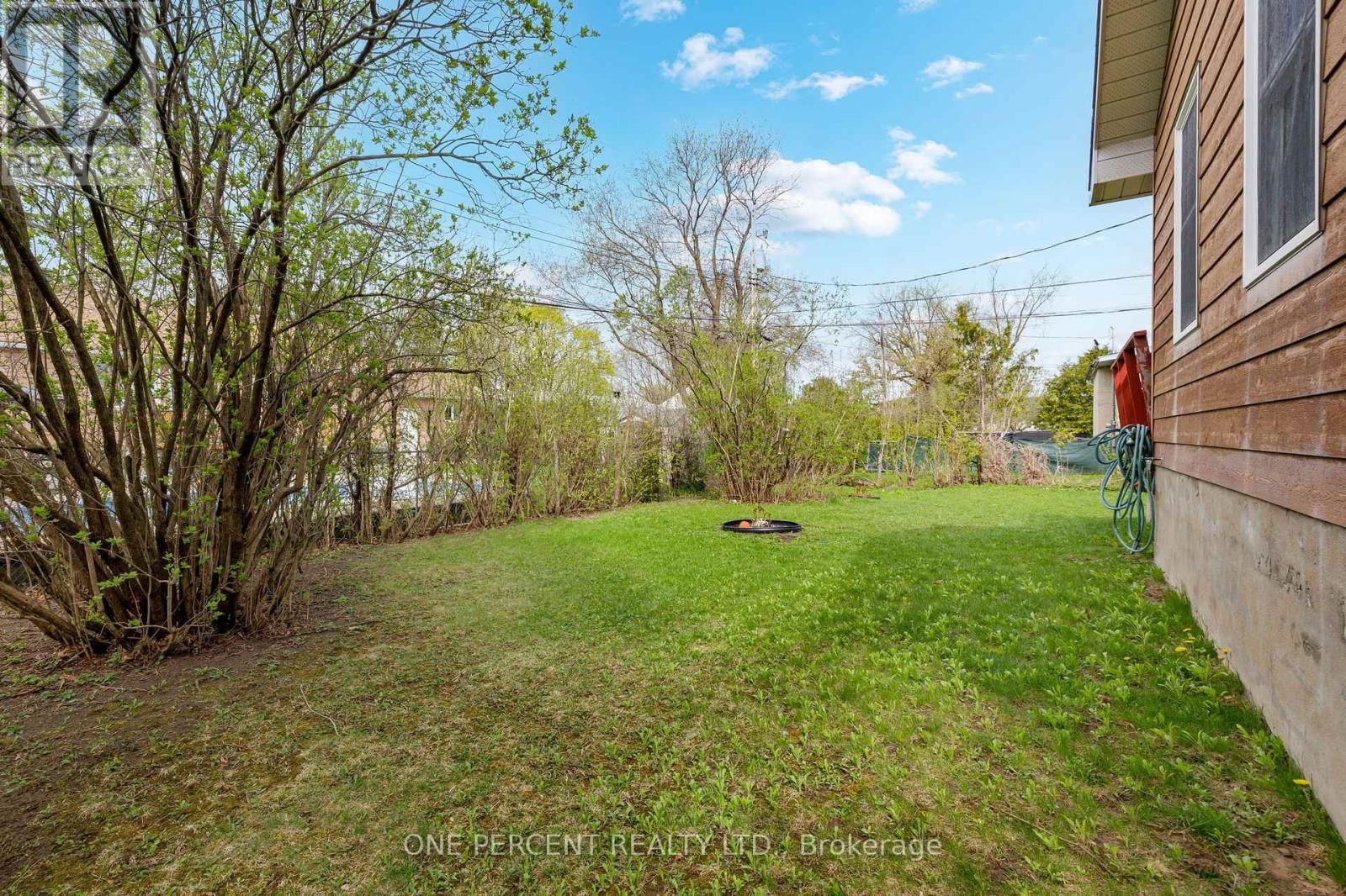 6 TWIN TERRACE Image 42