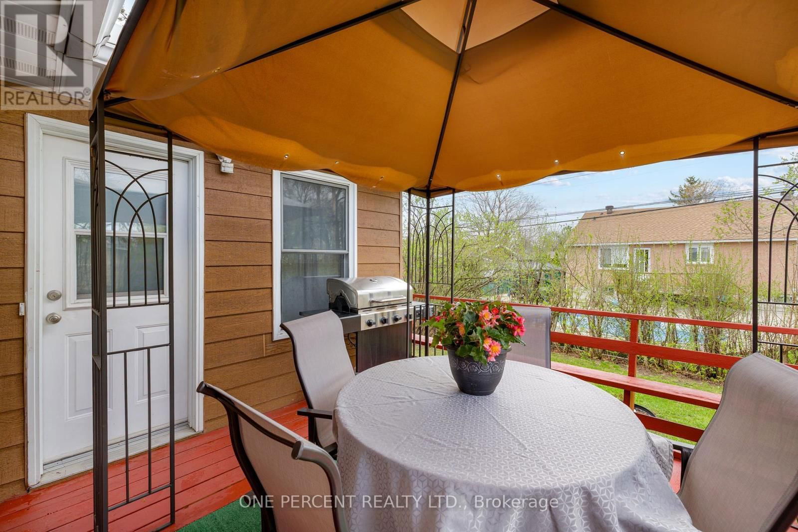 6 TWIN TERRACE Image 43