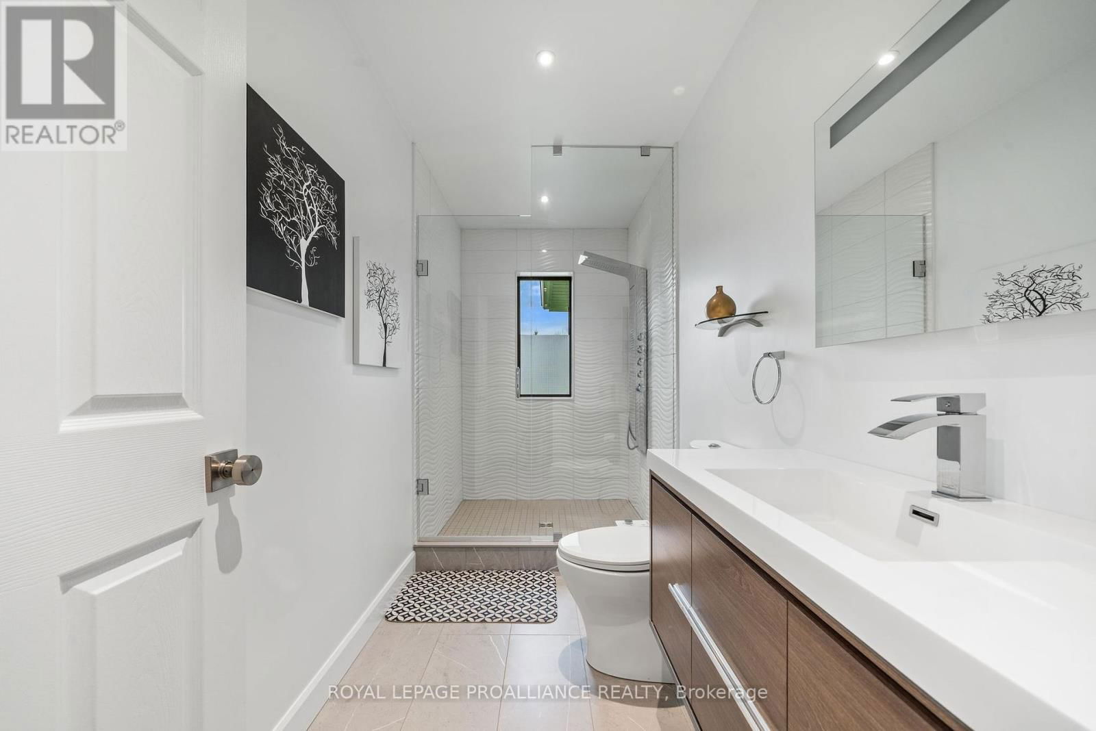 135 HISCOCK SHORES ROAD Image 34