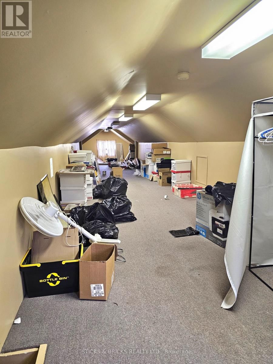 6974 LUNDYS LANE Image 11