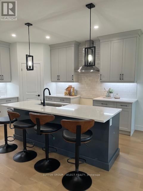 148 FOXBOROUGH PLACE Image 14