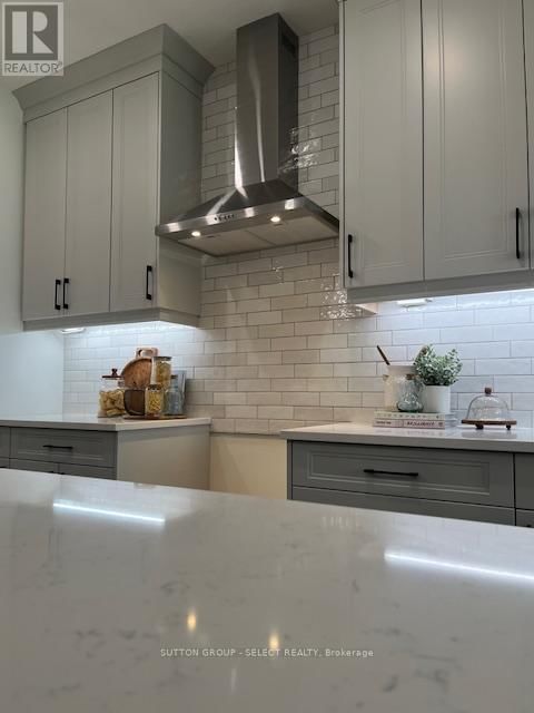 148 FOXBOROUGH PLACE Image 17