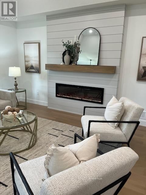 148 FOXBOROUGH PLACE Image 19
