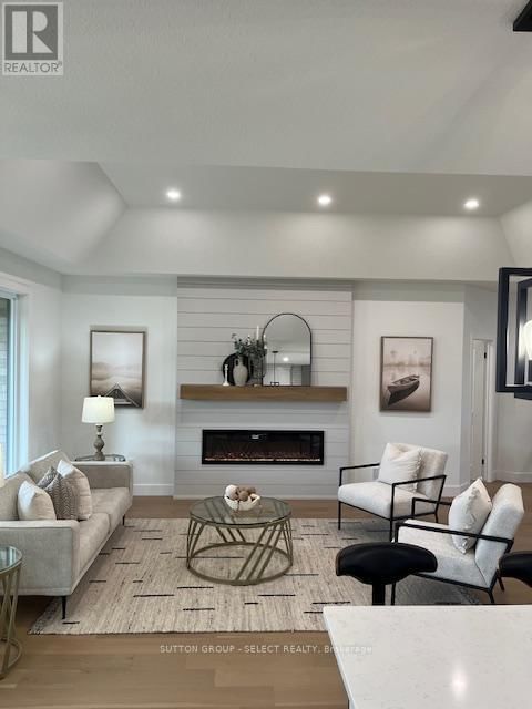 148 FOXBOROUGH PLACE Image 9