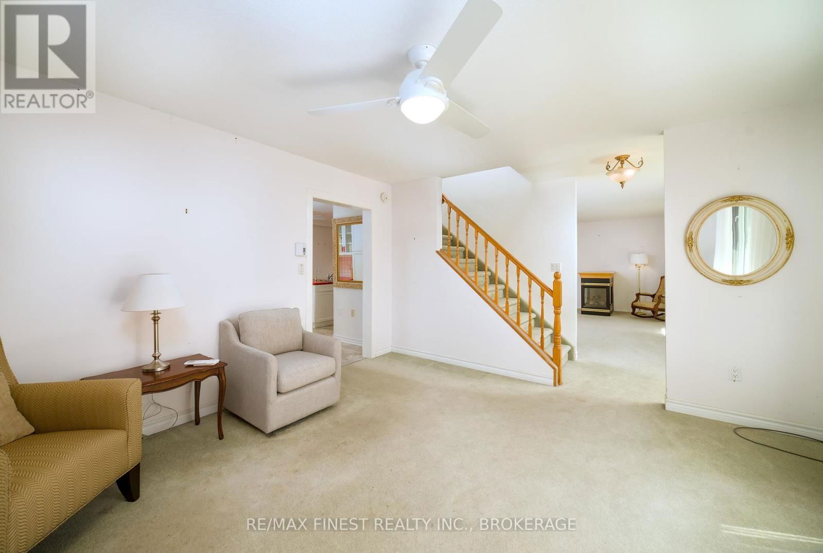 9820 FRONT ROAD Image 21