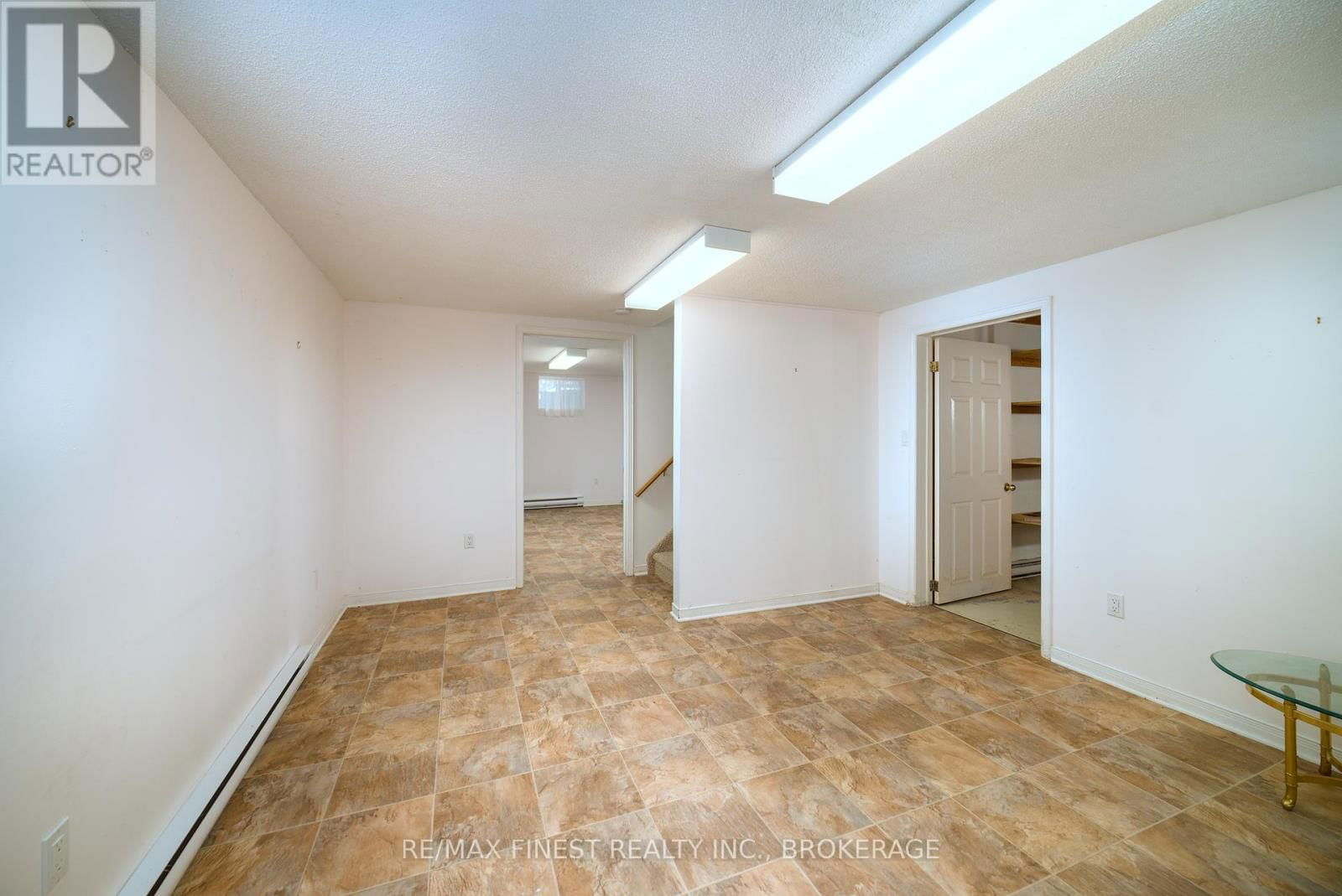 9820 FRONT ROAD Image 29