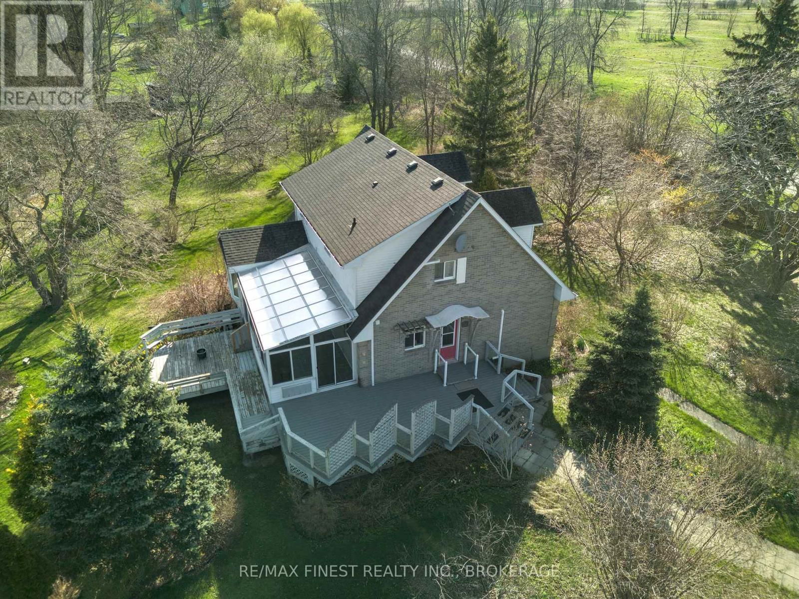 9820 FRONT ROAD Image 3