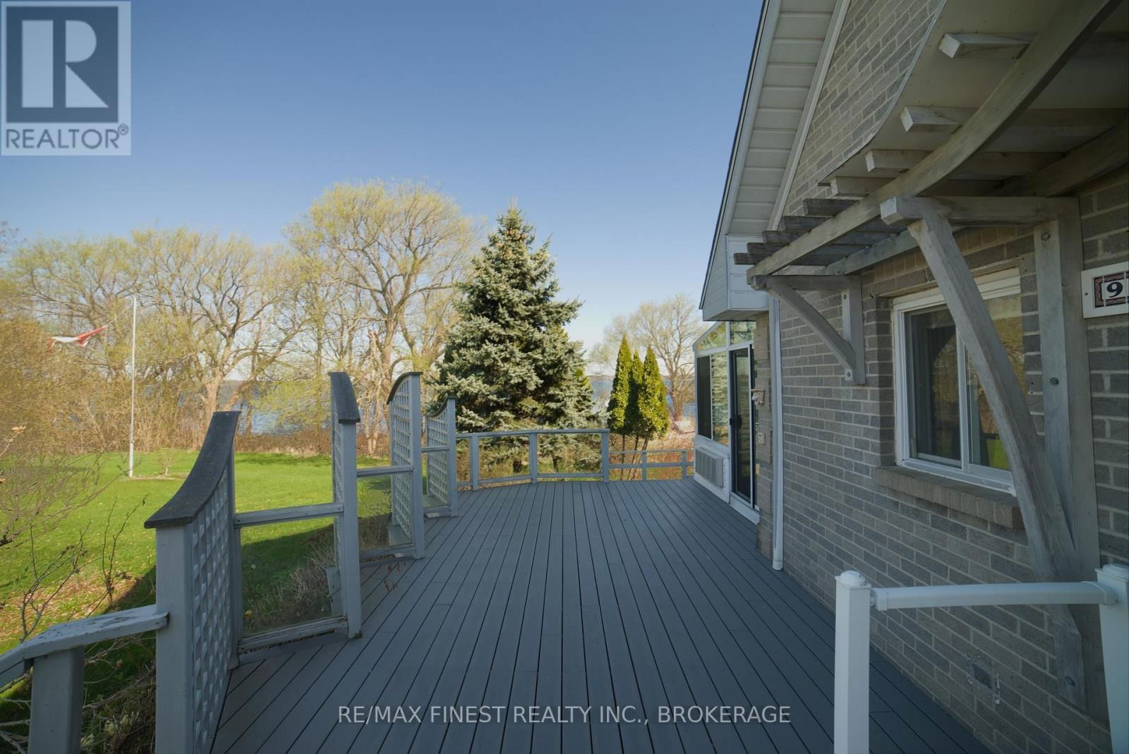 9820 FRONT ROAD Image 38