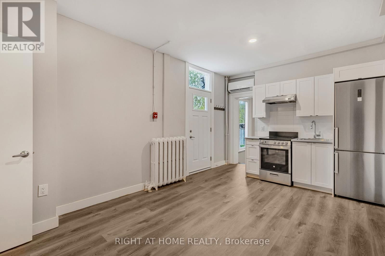 5 - 82 WELLAND AVENUE Image 1