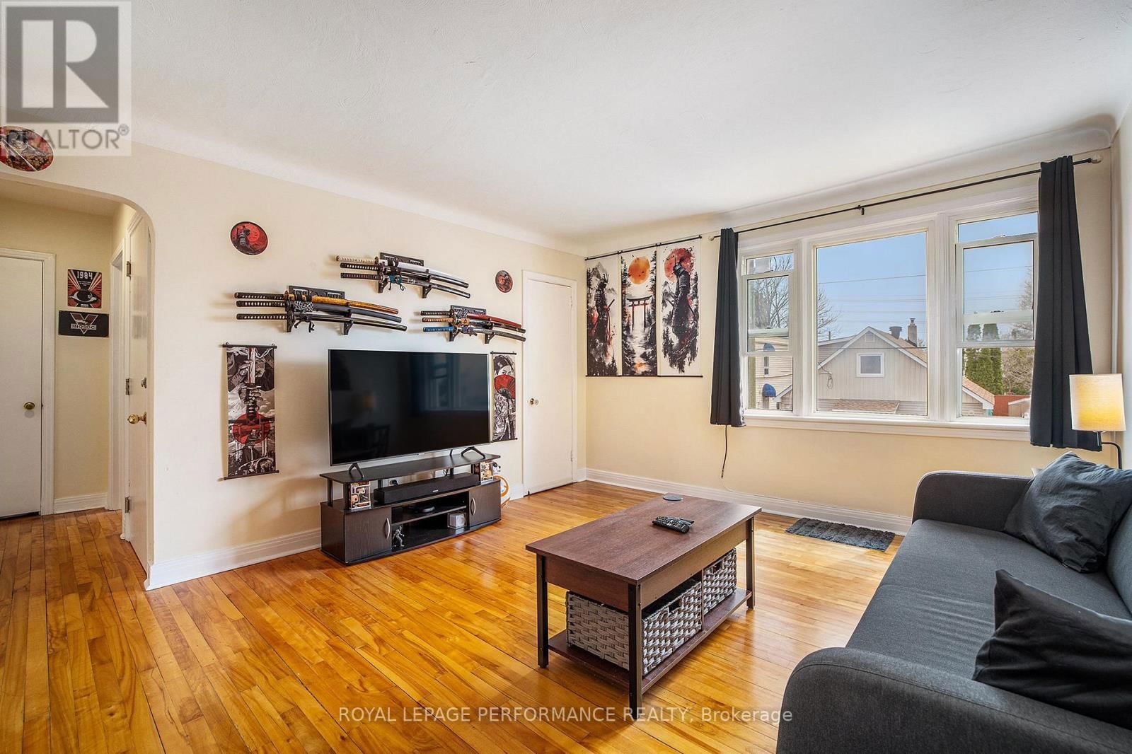 327-329 SHAKESPEARE STREET Image 16