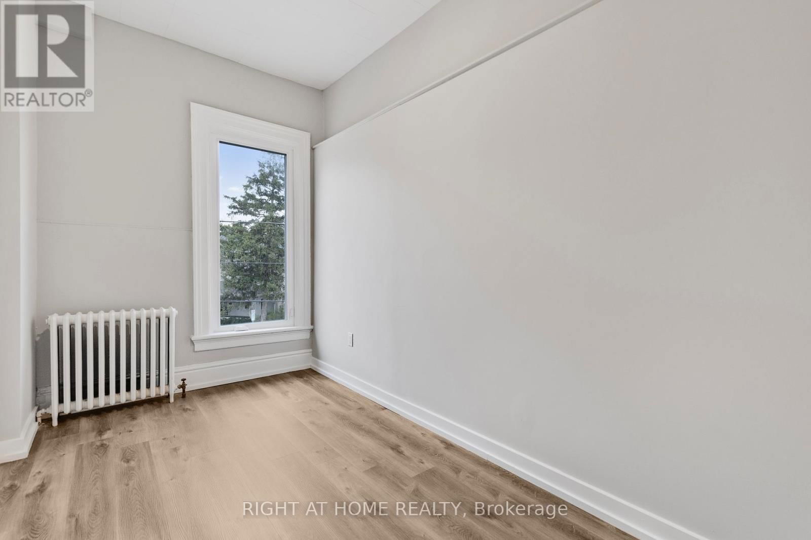 10 - 82 WELLAND AVENUE Image 7