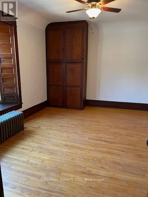 263 DUNDAS STREET WEST Image 13