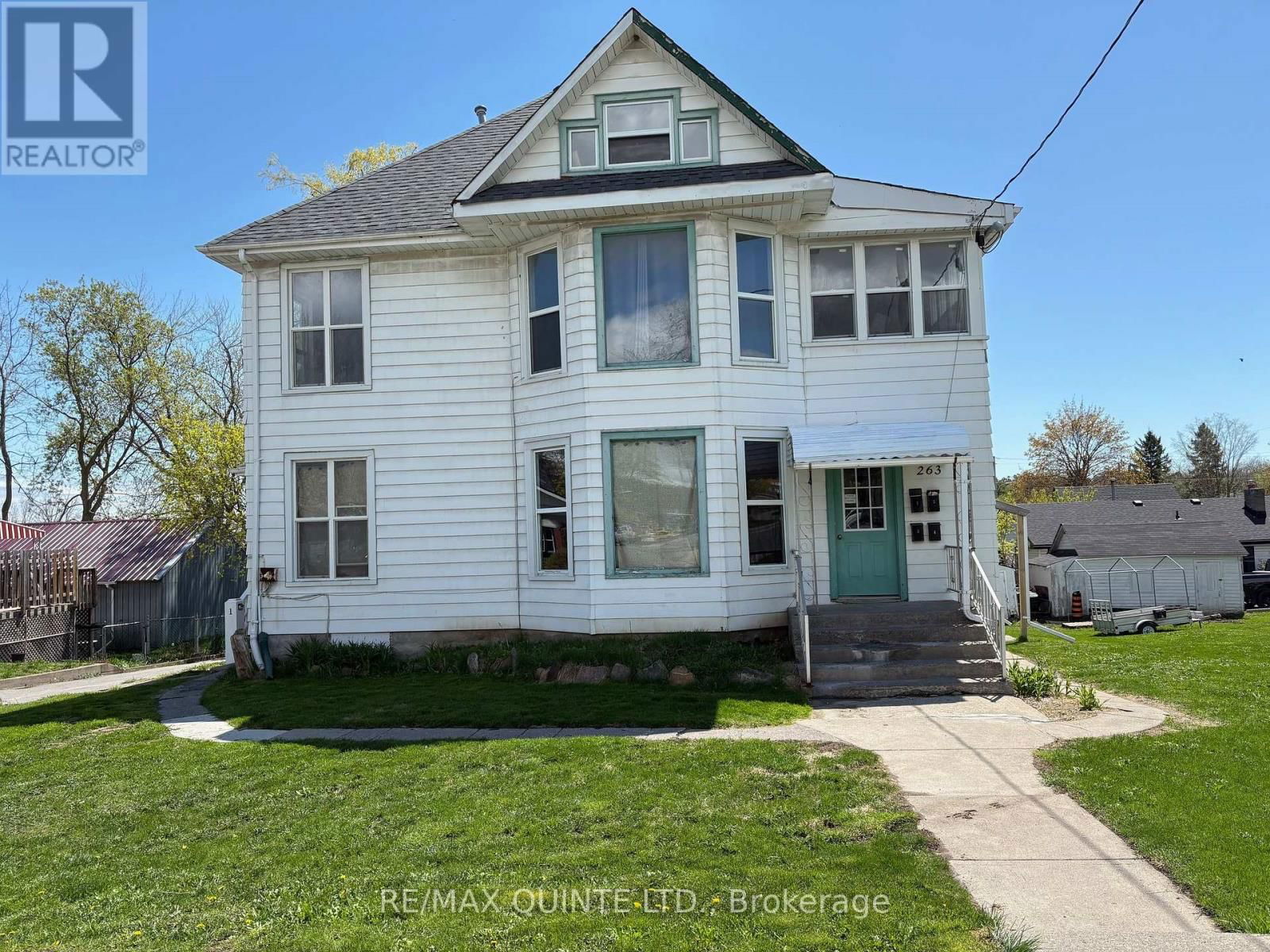 263 DUNDAS STREET WEST Image 2