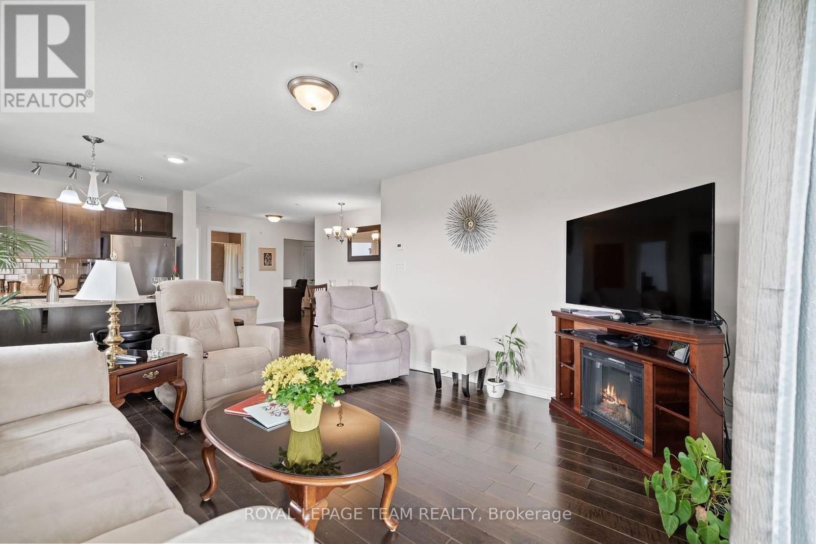 301 - 141 POTTS PRIVATE Image 13