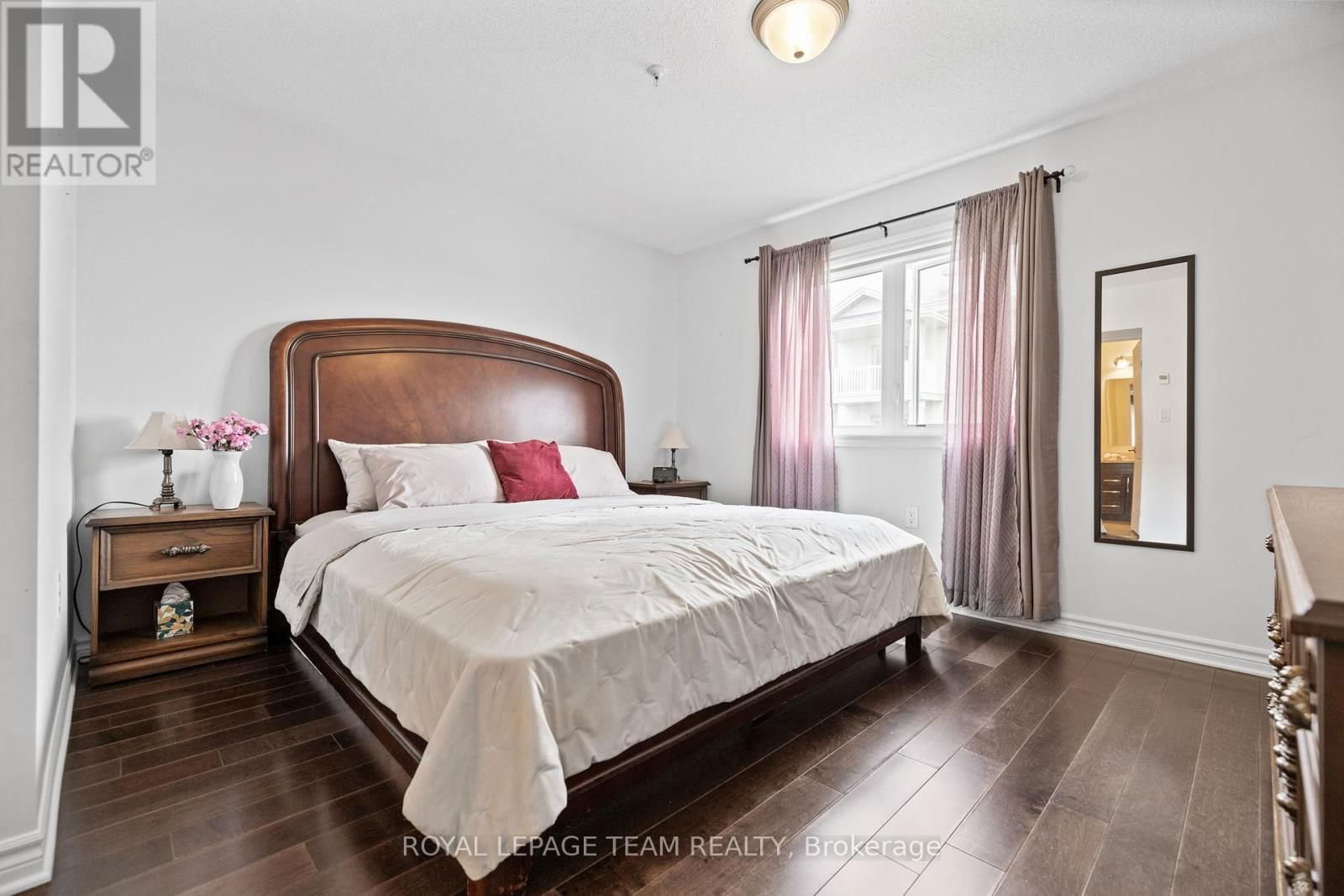 301 - 141 POTTS PRIVATE Image 15