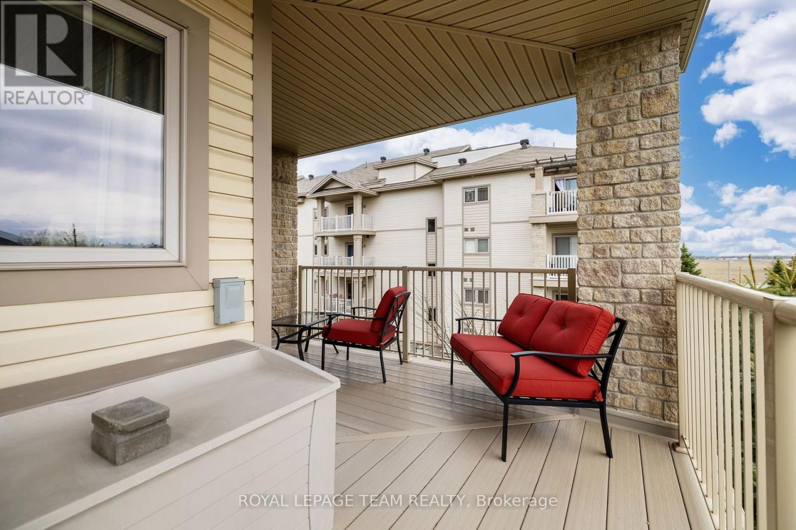 301 - 141 POTTS PRIVATE Image 25
