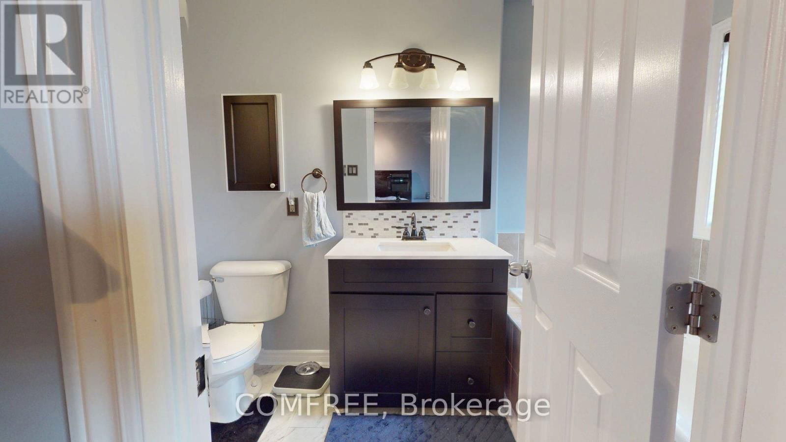 962 LINARIA WALK Image 18