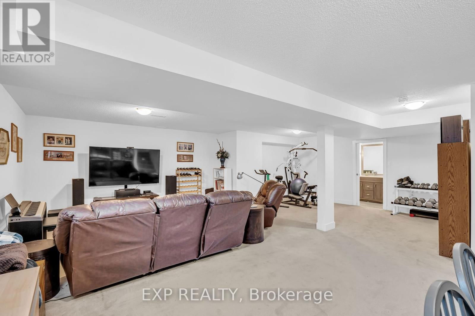 2114 HELENE-CAMPBELL ROAD Image 37