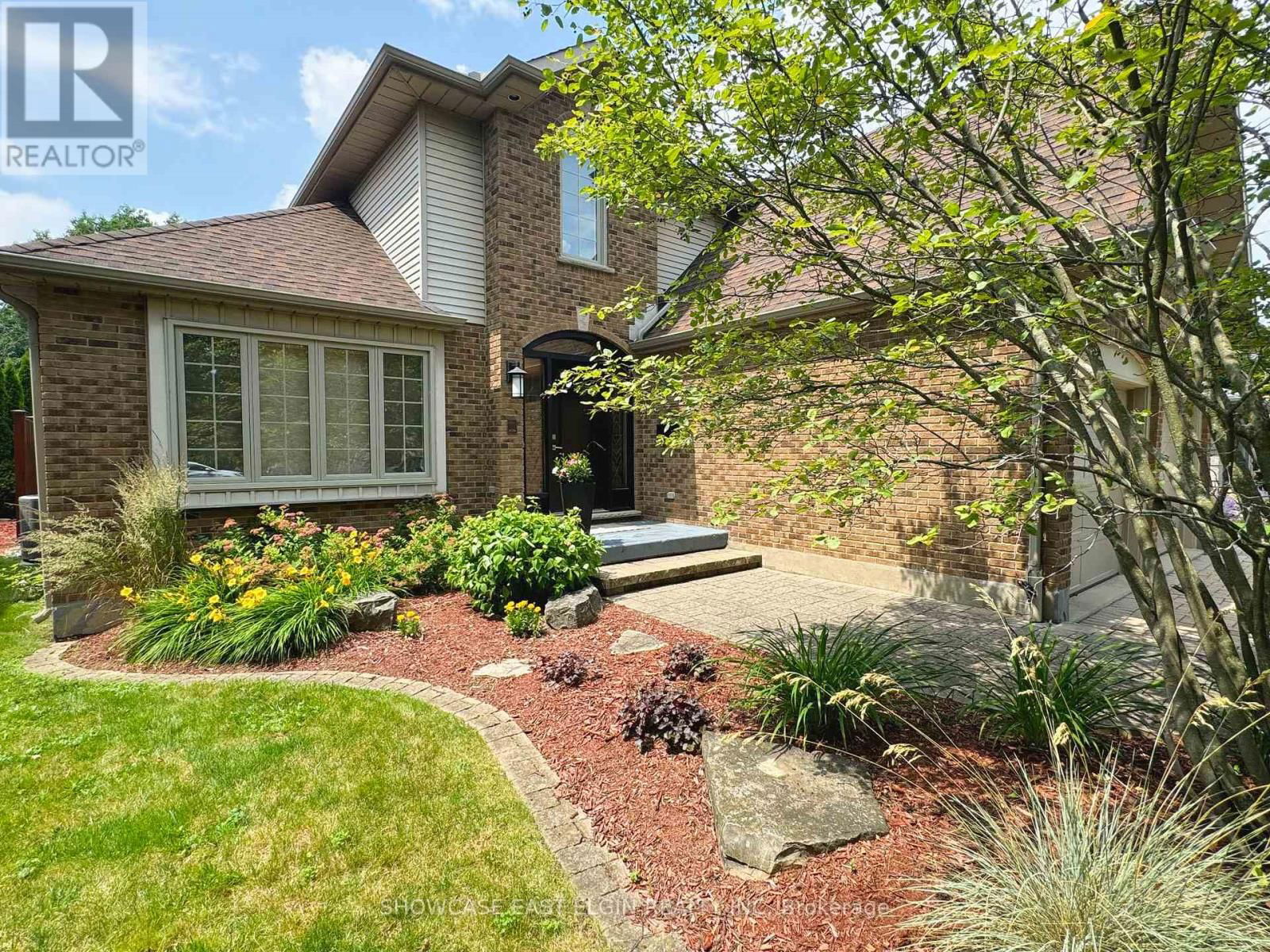 28 SINCLAIR CRESCENT Image 27