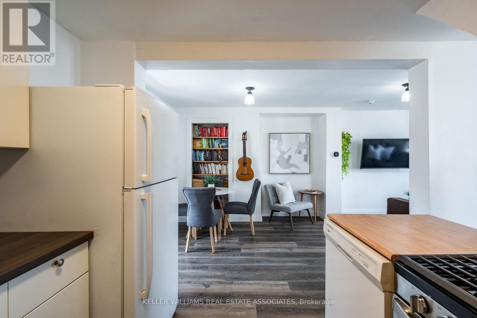 28 EDINBURGH AVENUE Image 15