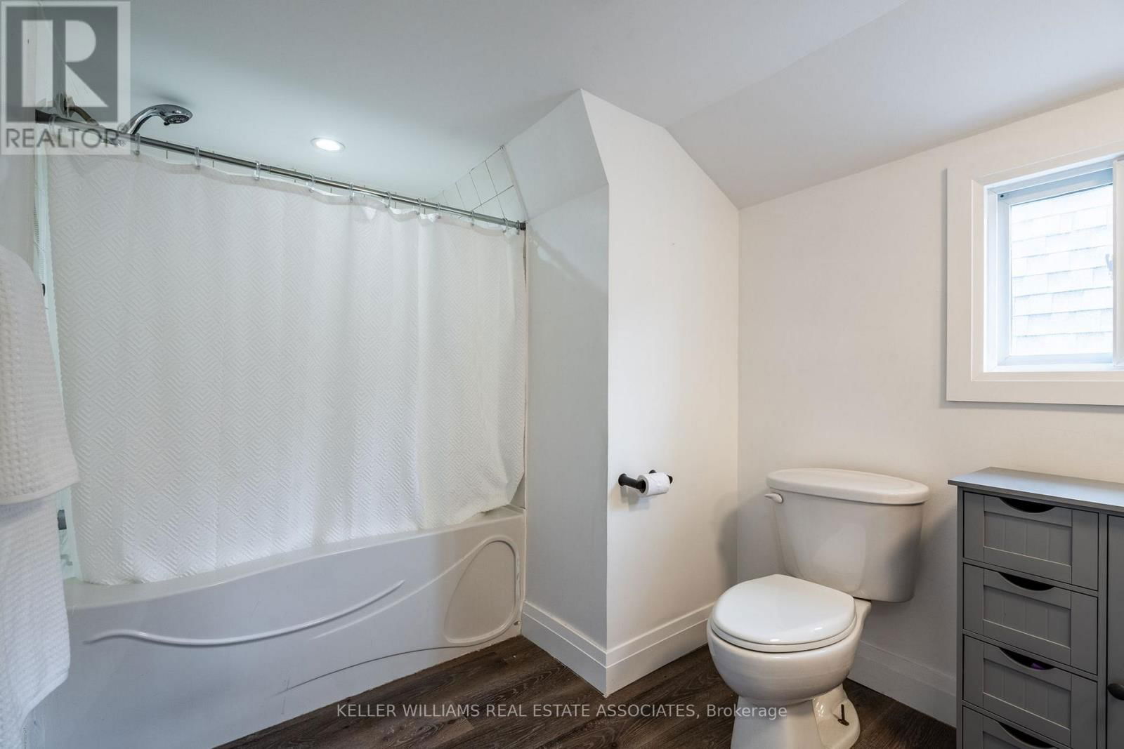 28 EDINBURGH AVENUE Image 30