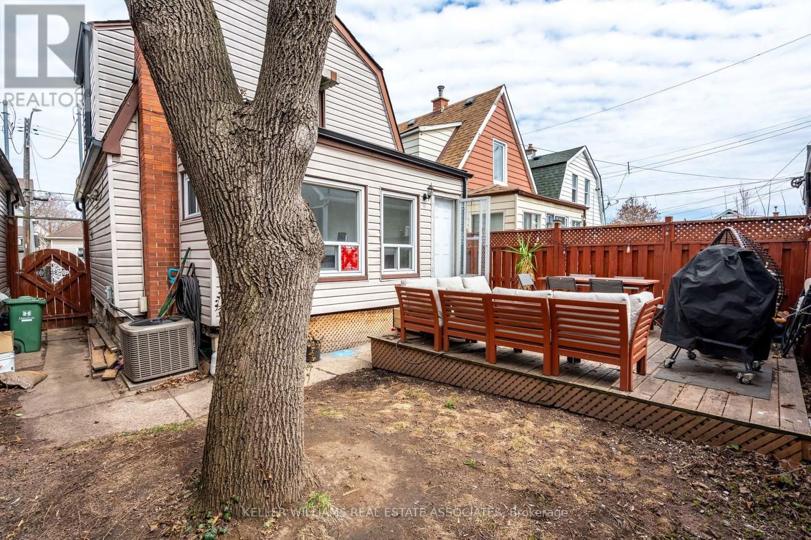 28 EDINBURGH AVENUE Image 36
