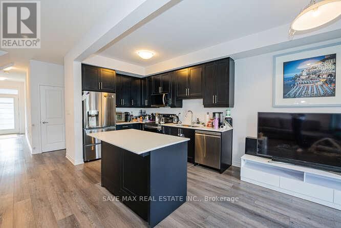 97 - 120 COURT DRIVE Image 11