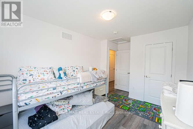 97 - 120 COURT DRIVE Image 30